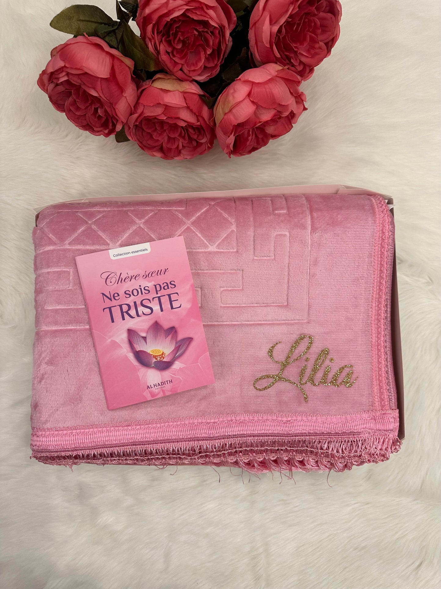 TAPIS DE PRIÈRE + LIVRE